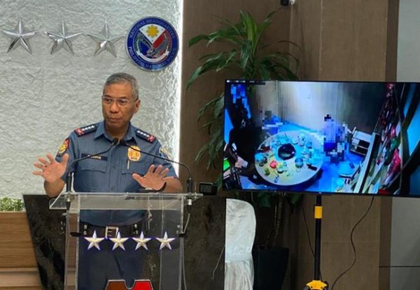 股票配资在线炒股配资 菲律宾火锅店射杀中国人嫌犯落网 涉案多起终被捕